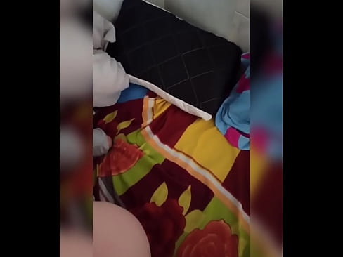 ❤️ Minha colega de quarto fica sozinha em casa porque seu marido vai de férias e eu aproveito para fodê-la e encher seu traseiro de leite ❤️ Sexo vídeo em nós ❤