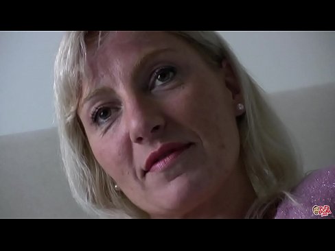 ❤️ A mãe que todos nós fodemos ... Senhora, comporte-se! ❤️ Sexo vídeo em nós ❤